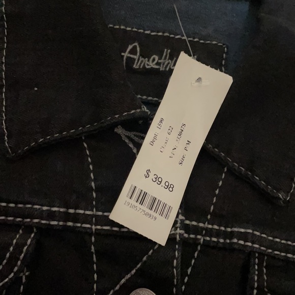 ❌SOLD❌ 🎁Holiday Sale! Now till the end of December. Amethyst Jacket - Picture 15 of 15